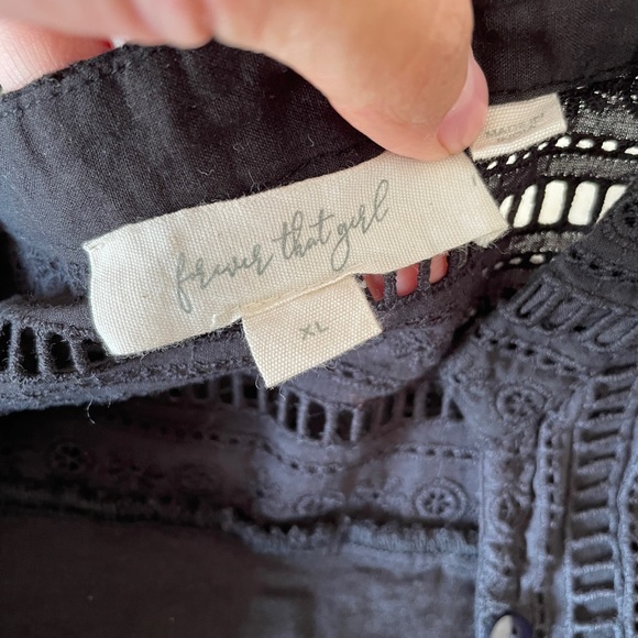 Black cutwork embroidered Dress - Picture 14 of 15